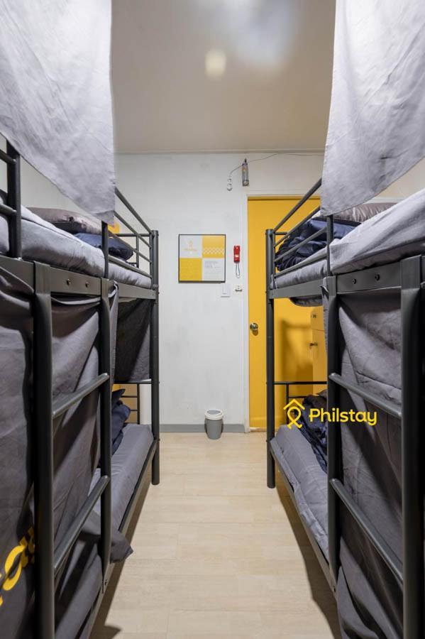 U Hongdae - Female Only Hostel